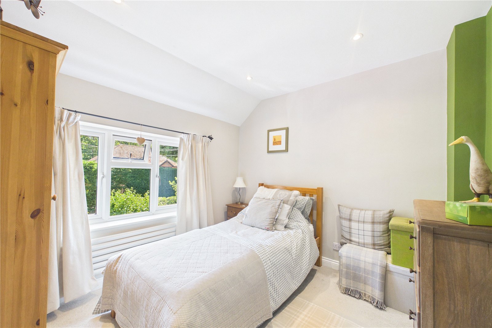 2 bedroom House for sale in Tadley, Hampshire