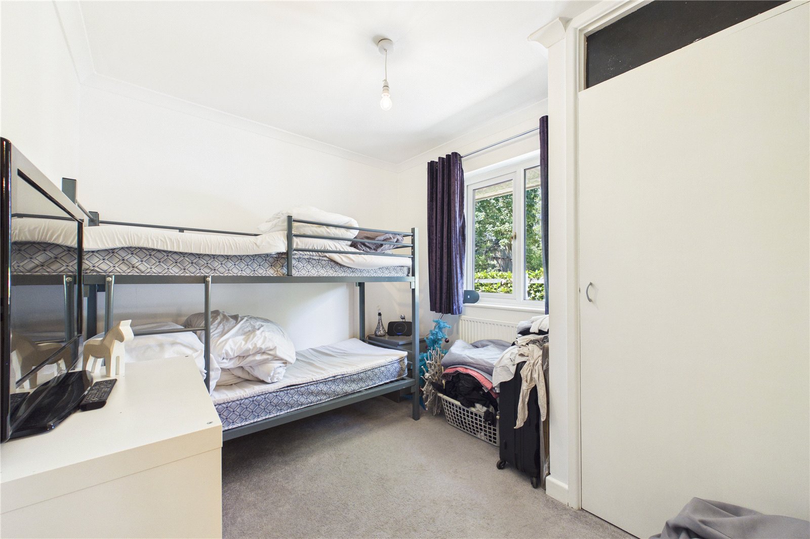 5 bedroom Bungalow for sale in Little London, Tadley, Hampshire