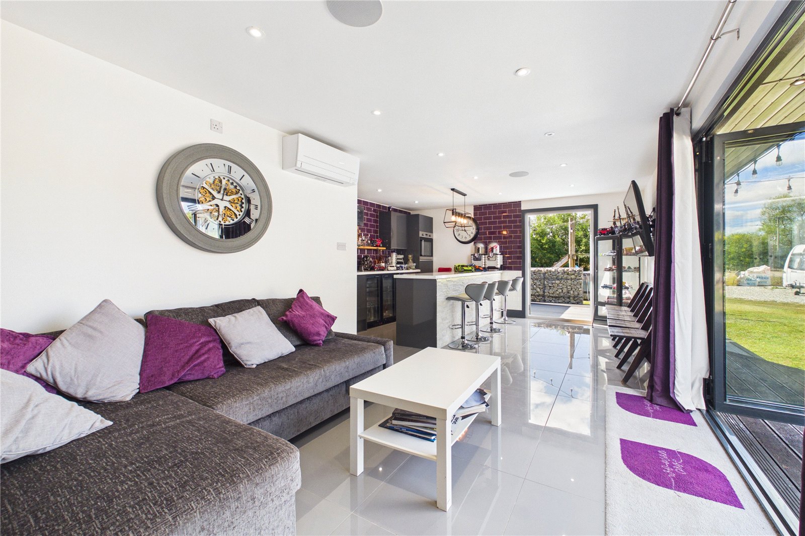 5 bedroom Bungalow for sale in Little London, Tadley, Hampshire