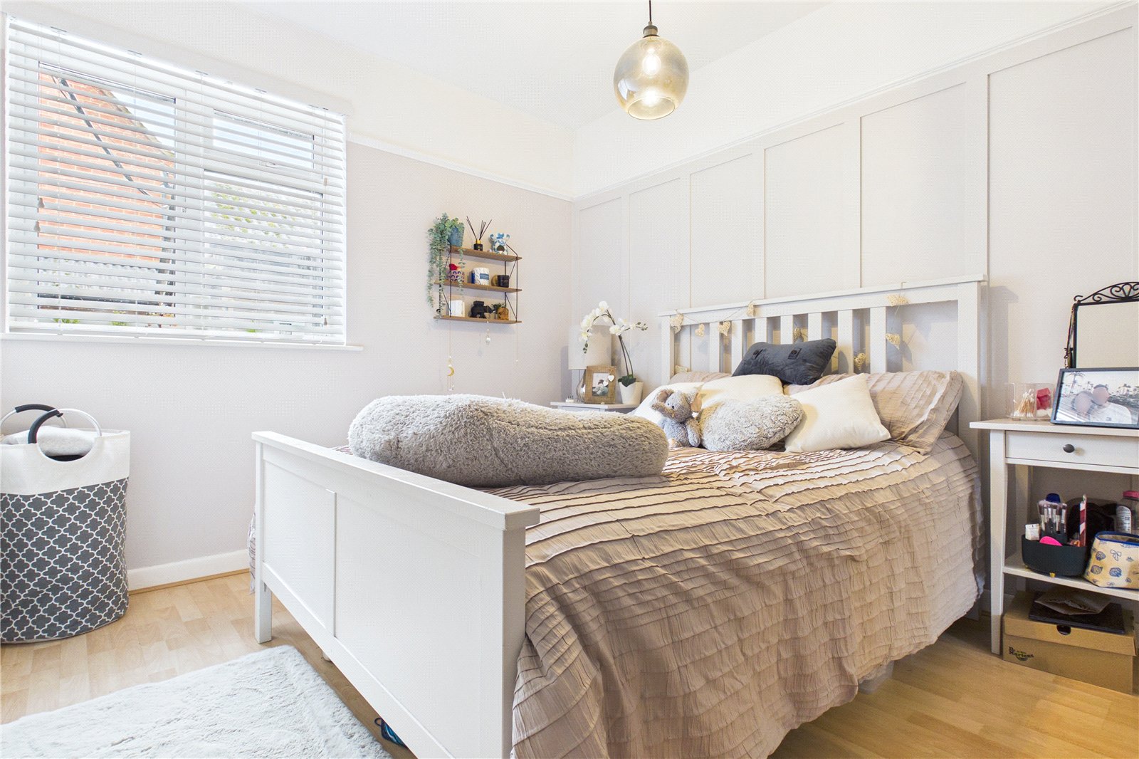 4 bedroom Bungalow for sale in Bradfield, Reading, Berkshire