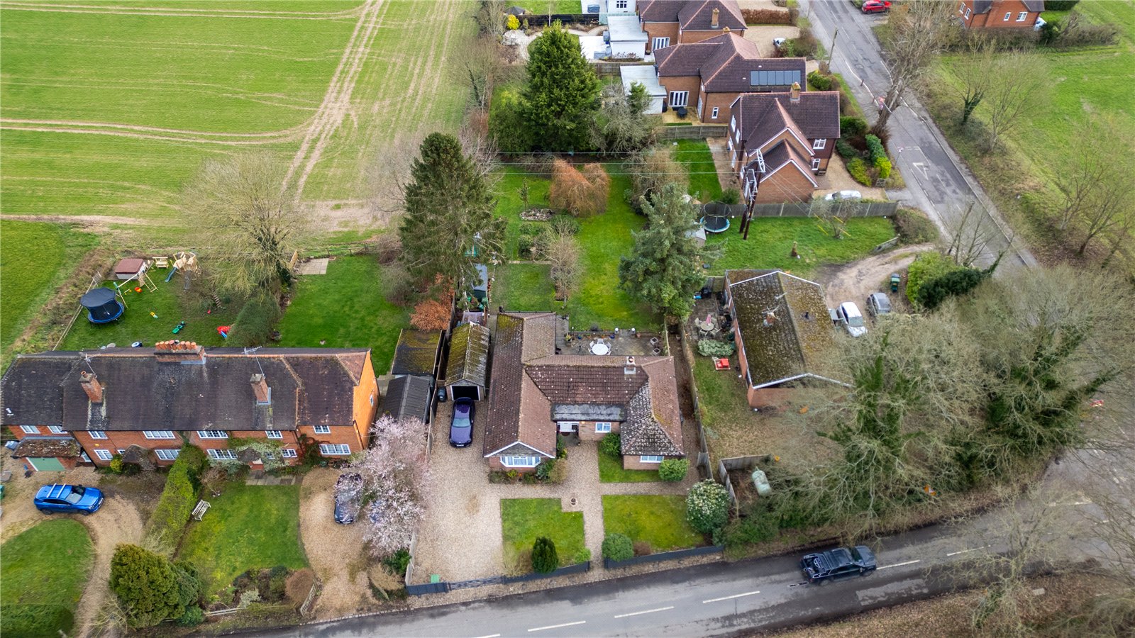 4 bedroom Bungalow for sale in Bradfield, Reading, Berkshire