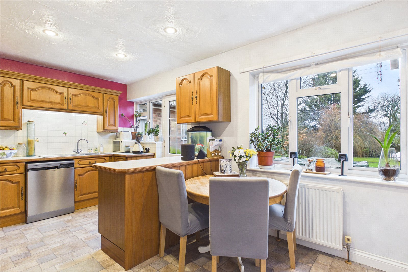 4 bedroom Bungalow for sale in Bradfield, Reading, Berkshire
