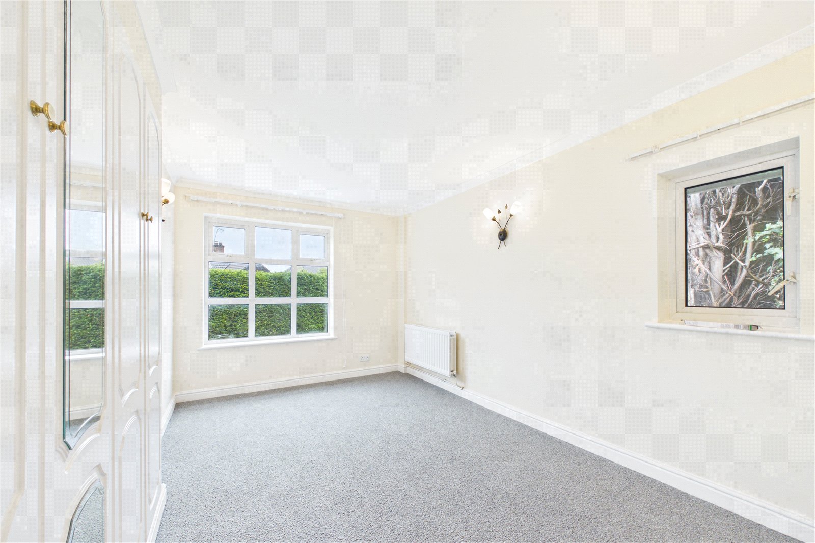 5 bedroom Bungalow to let in Bradfield Southend
