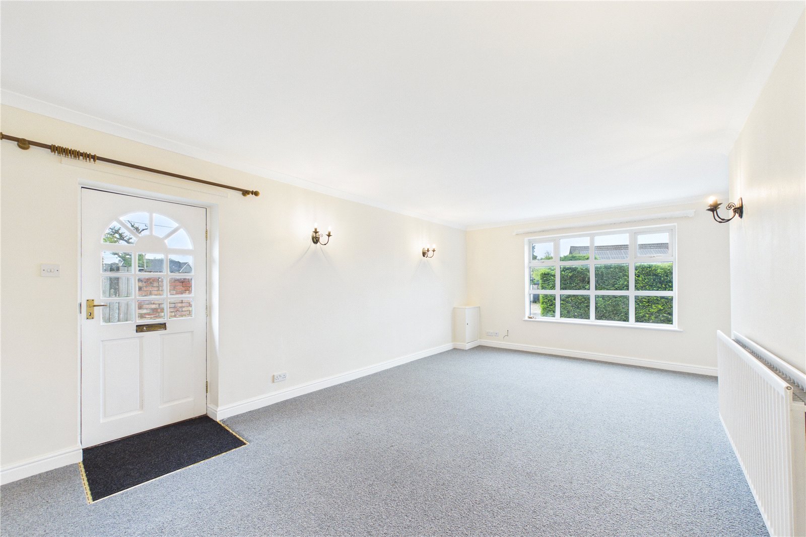 5 bedroom Bungalow to let in Bradfield Southend