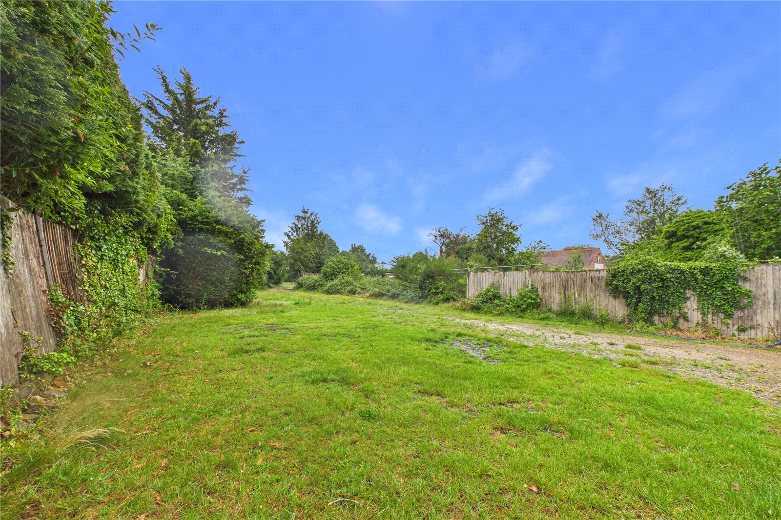 5 bedroom Bungalow to let in Bradfield Southend