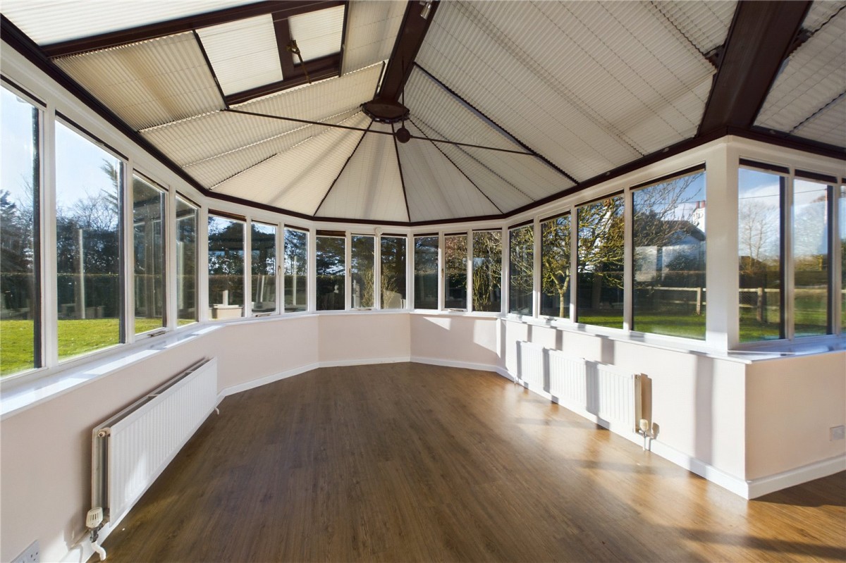 Theale, Reading, Berkshire