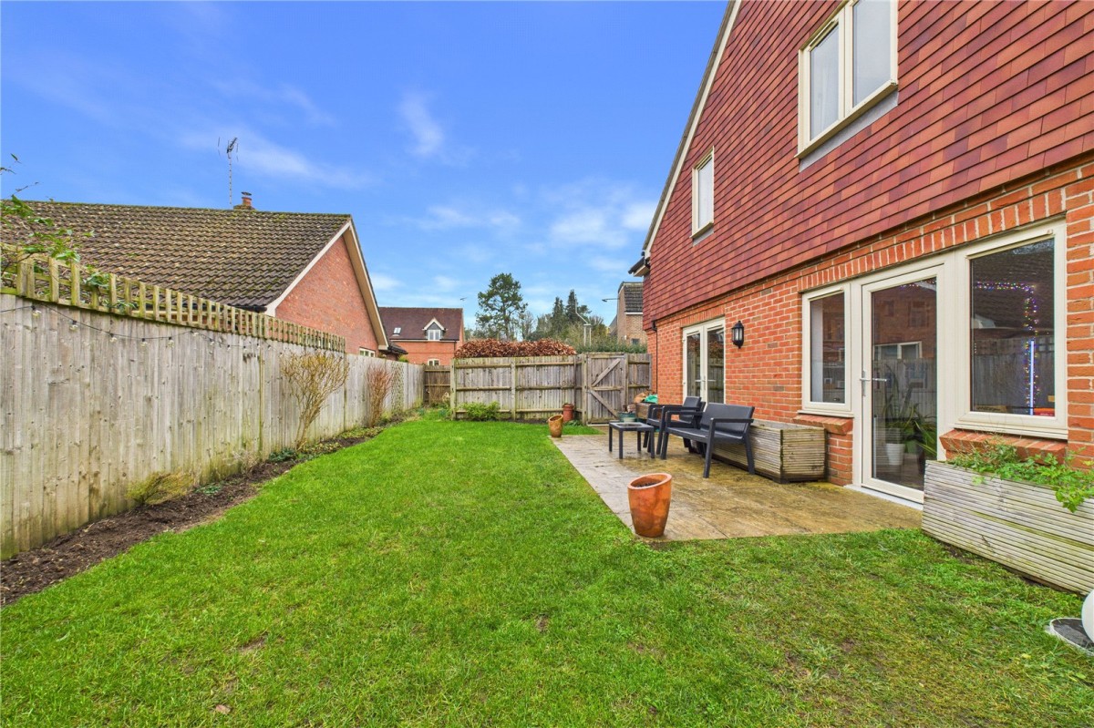 Reading Road, Lower Basildon, Reading