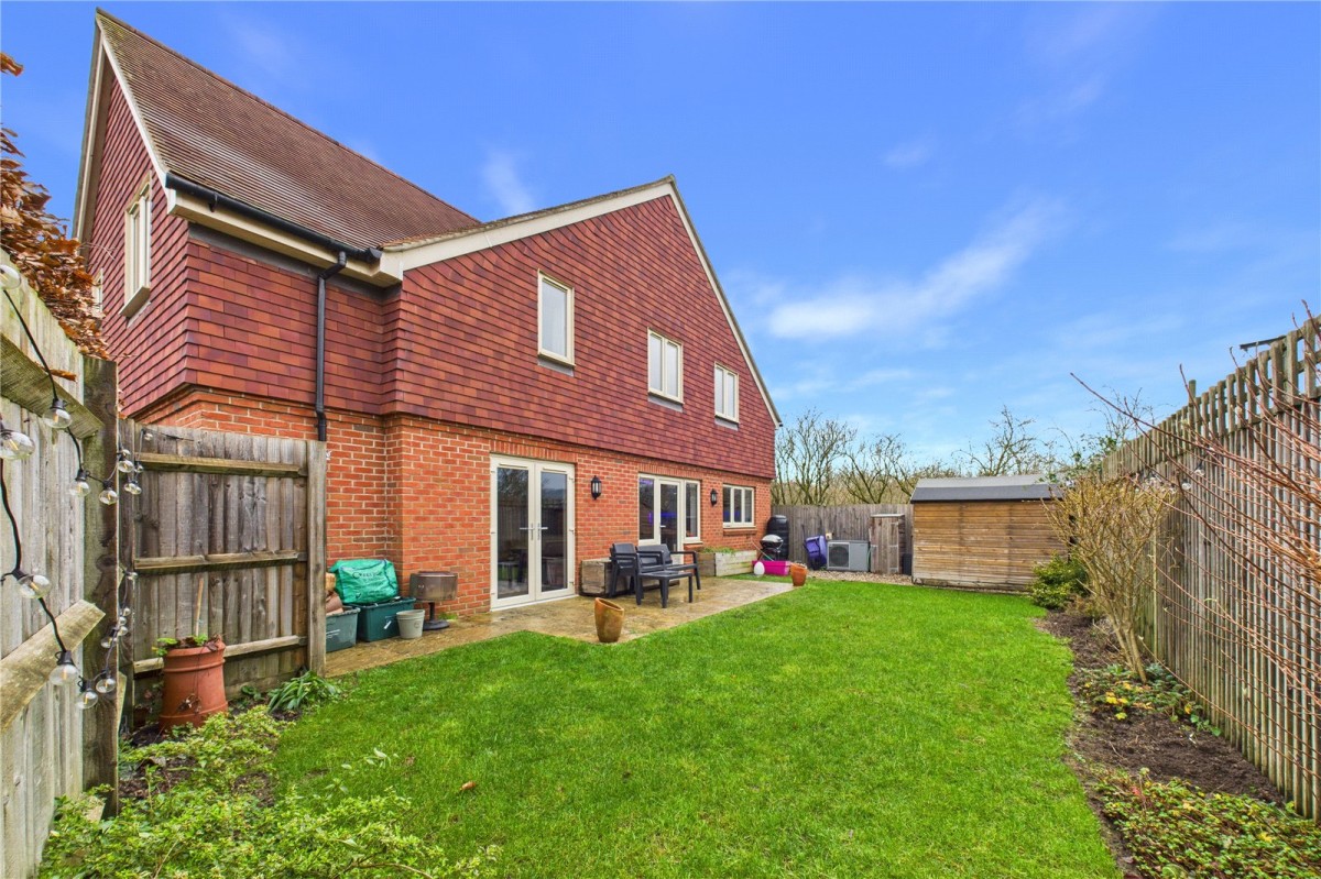 Reading Road, Lower Basildon, Reading