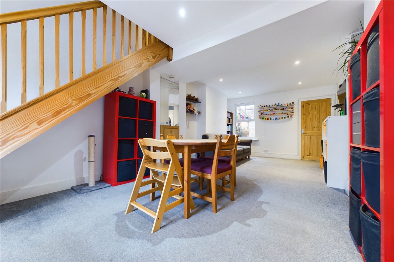 Theale, Reading, Berkshire