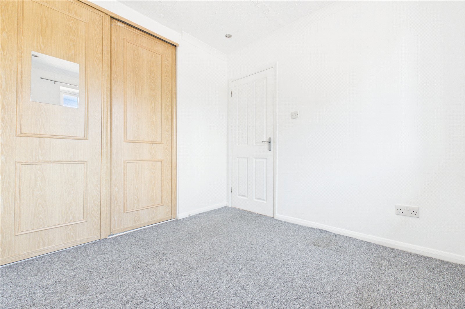 1 bedroom Flat for sale in Theale, Reading, Berkshire