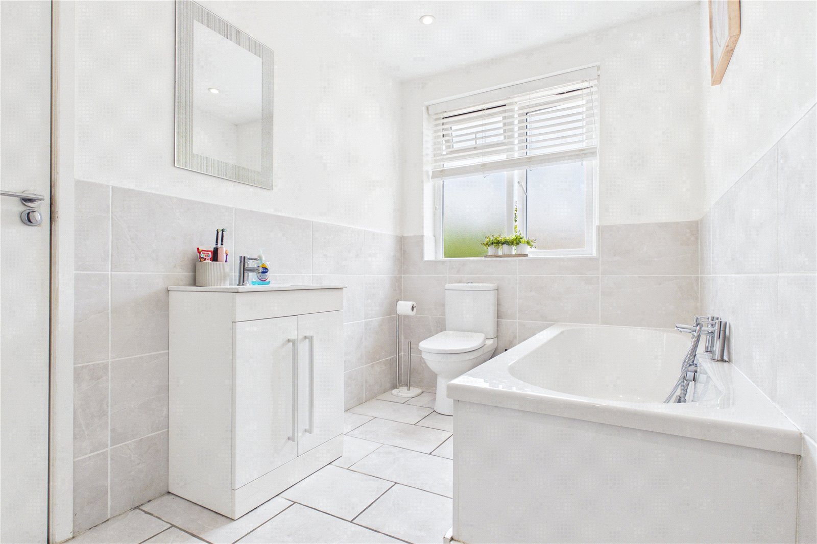 3 bedroom House for sale in Theale, Reading, Berkshire