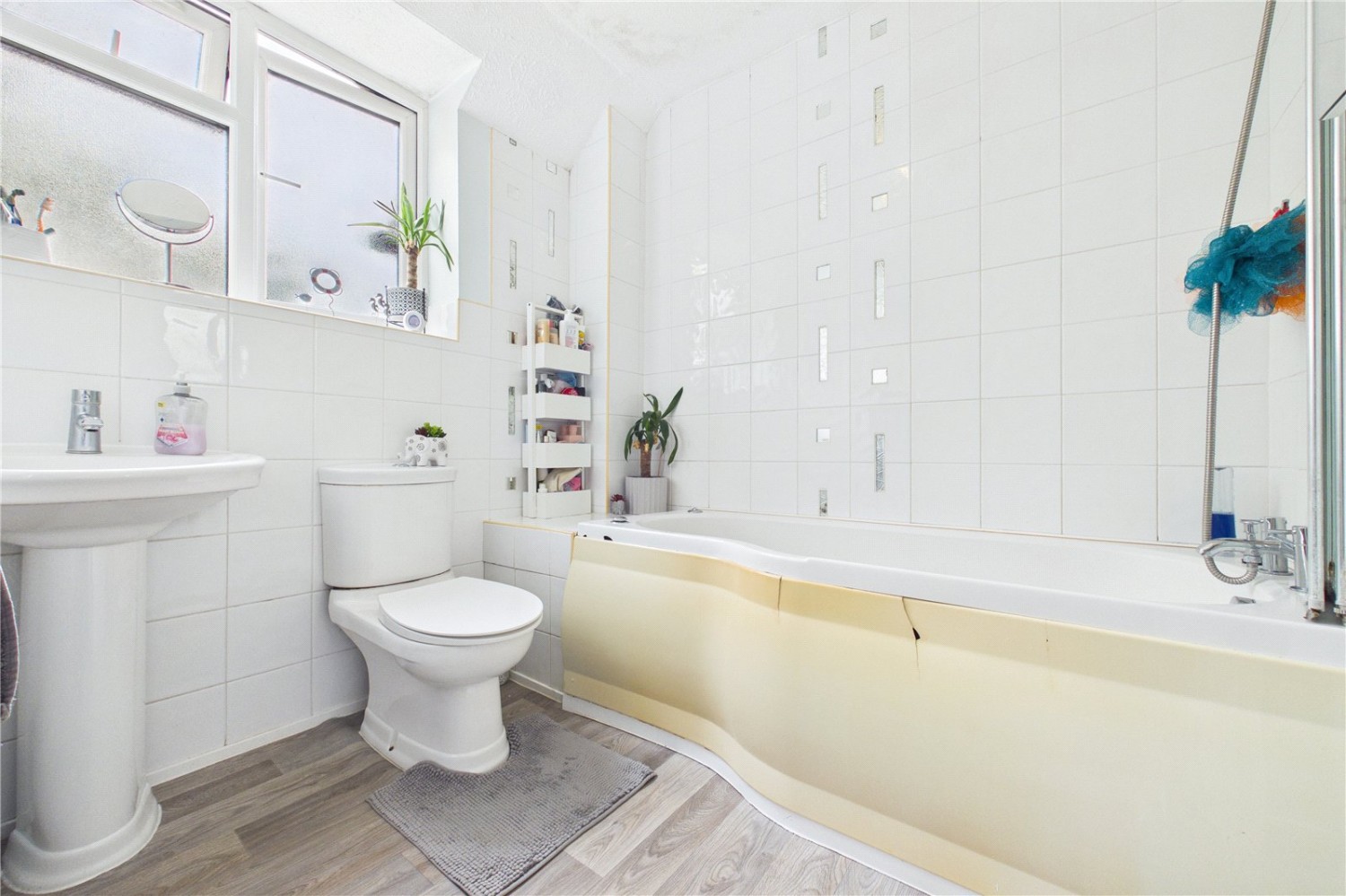 Theale, Reading, Berkshire