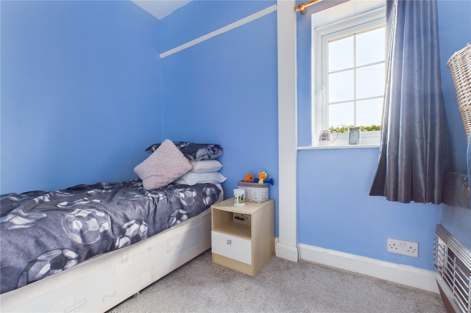 3 bedroom House for sale in Padworth, Reading