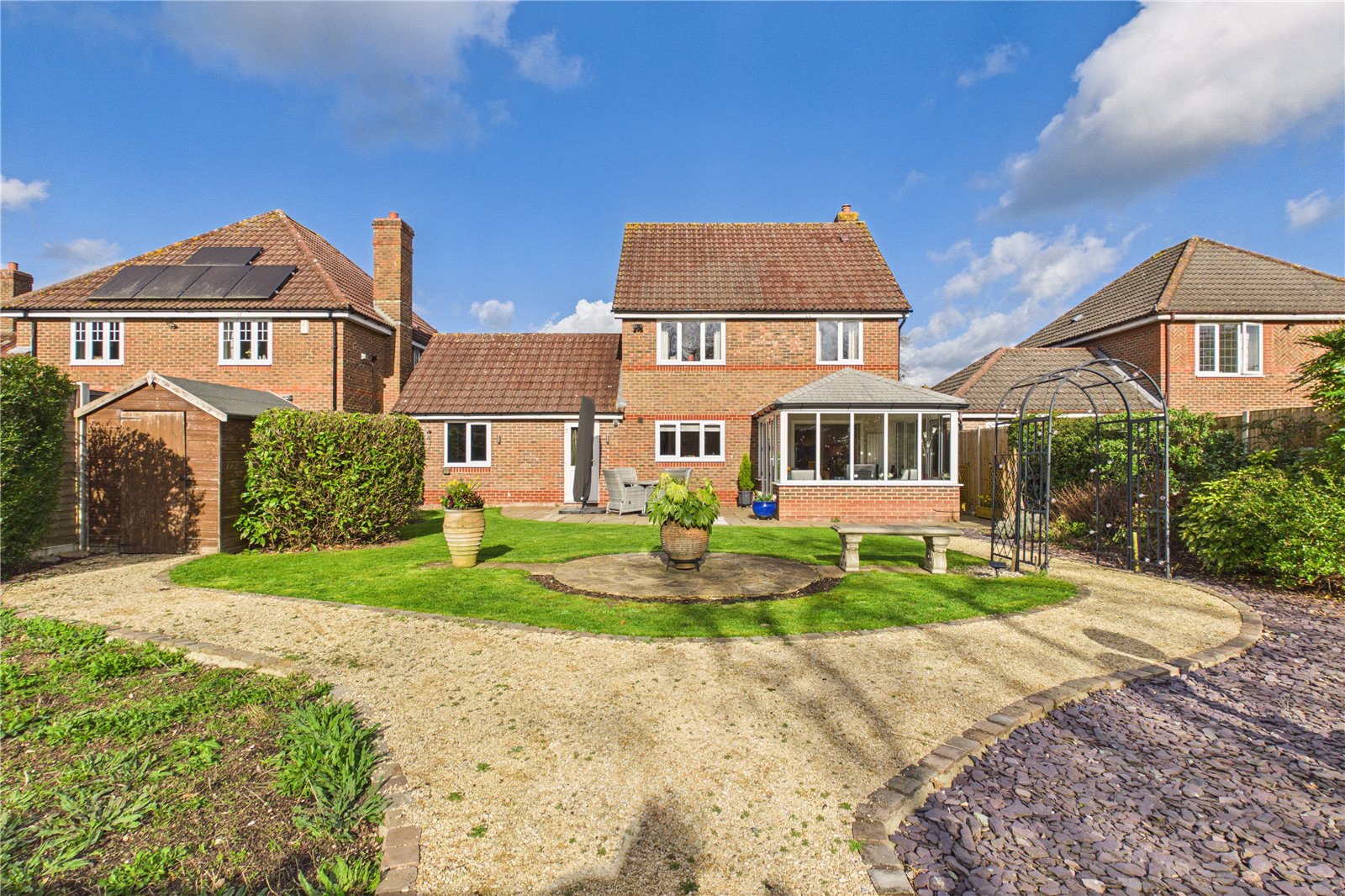 4 bedroom House for sale in Aldermaston, Reading