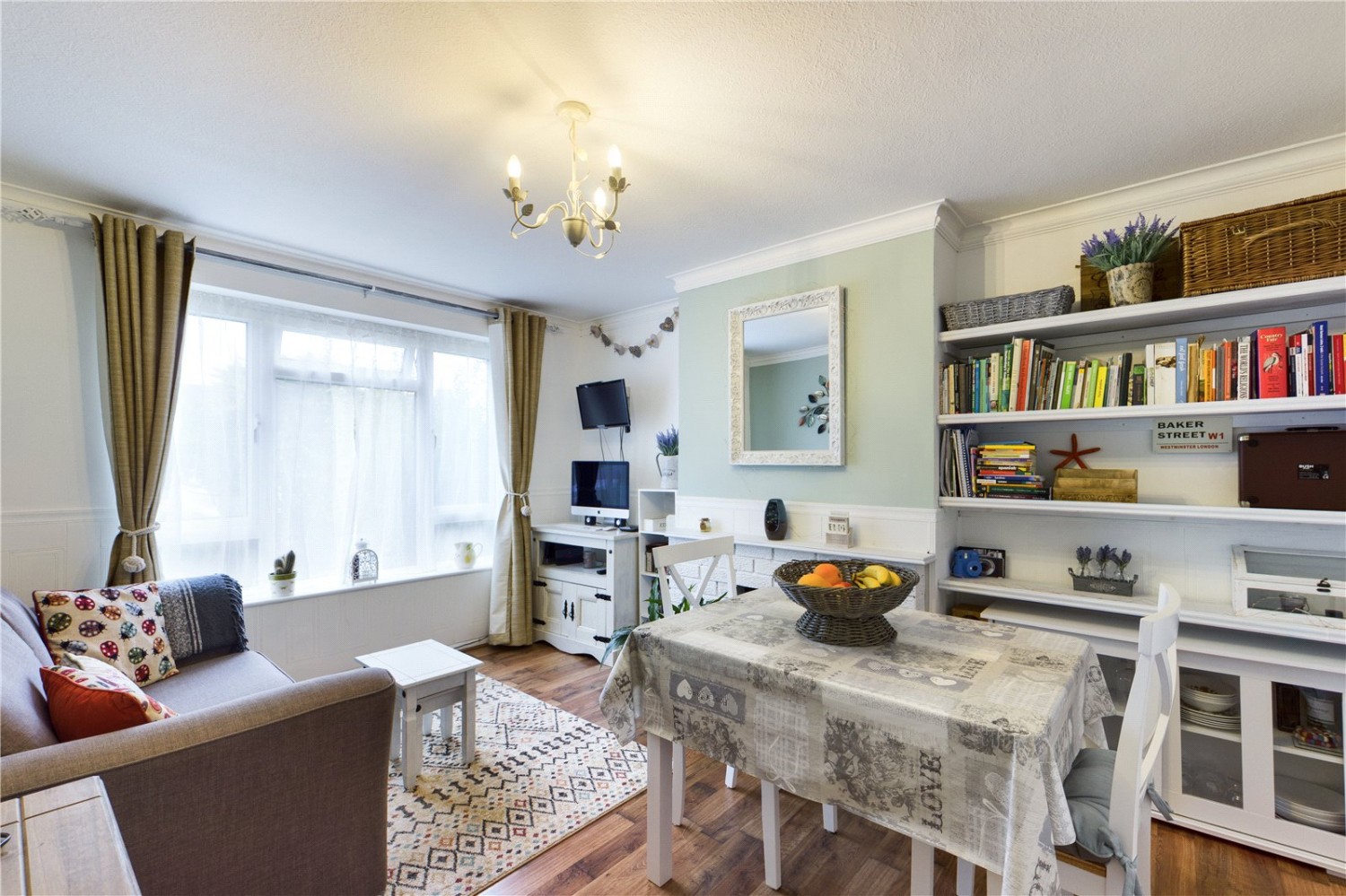 Theale, Reading, Berkshire