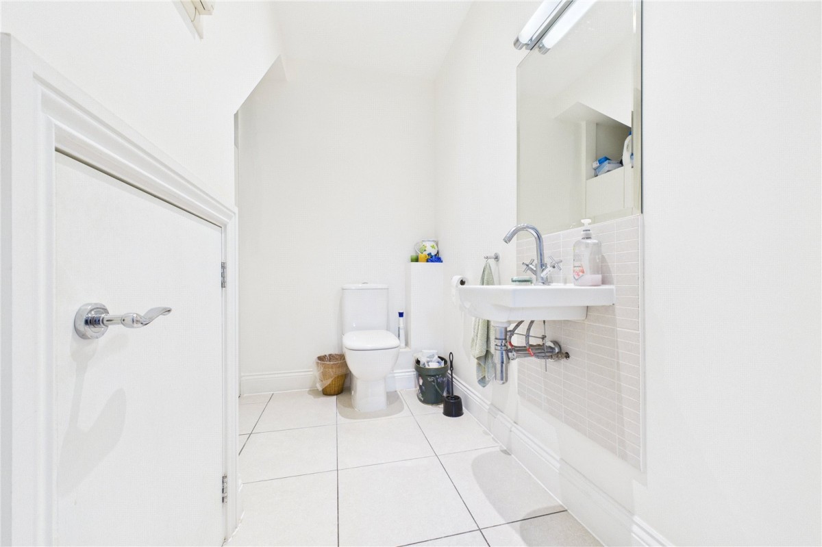 Theale, Reading, Berkshire