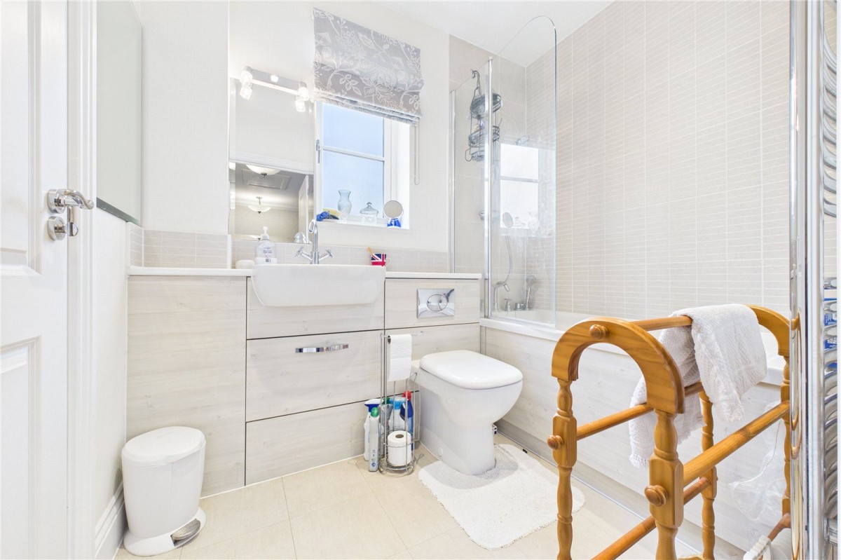 Theale, Reading, Berkshire