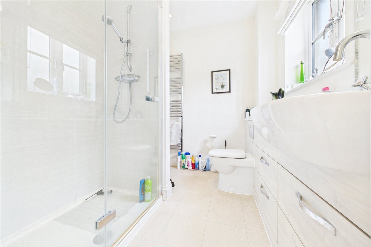 Theale, Reading, Berkshire