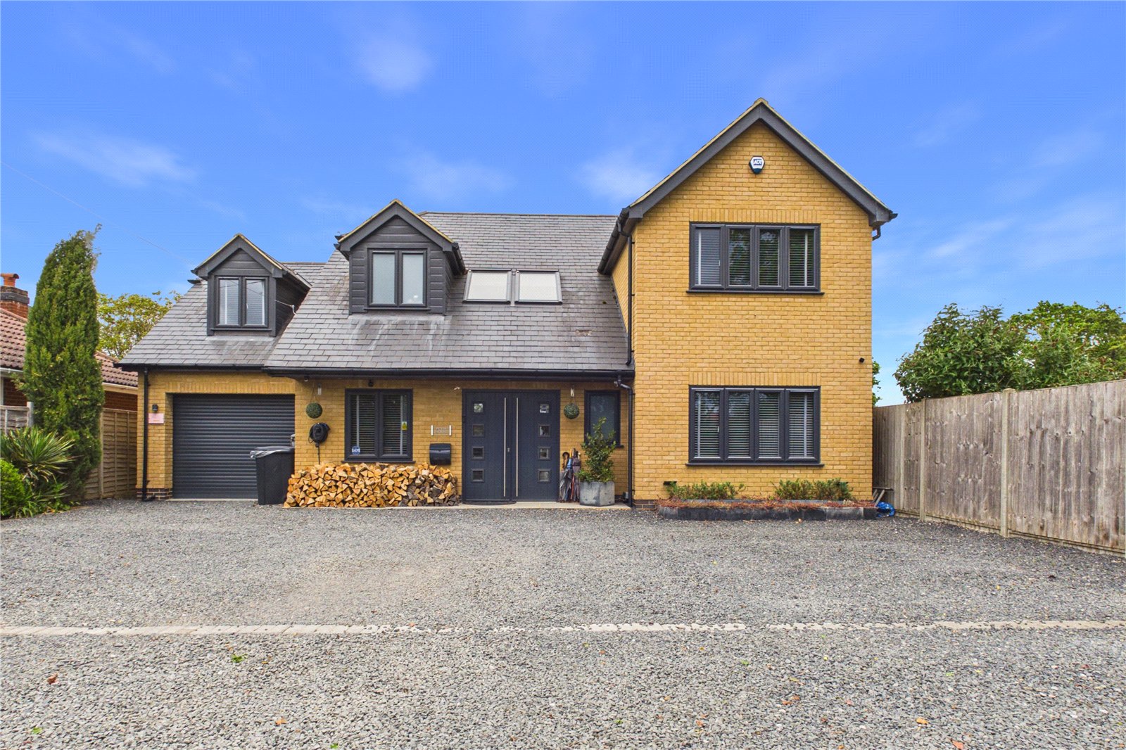 4 bedroom House for sale in Theale, Reading, Berkshire