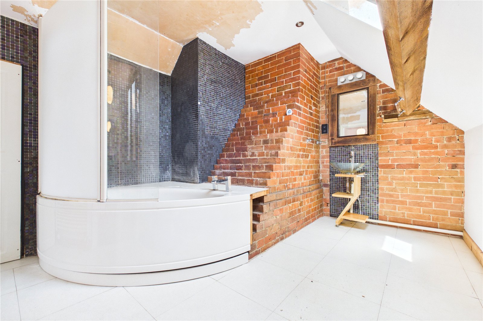 6 bedroom House for sale in Reading, Oxfordshire