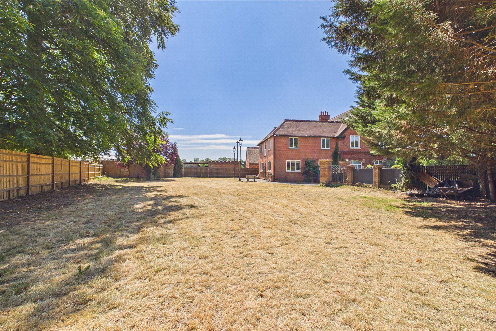 6 bedroom House for sale in Reading, Oxfordshire