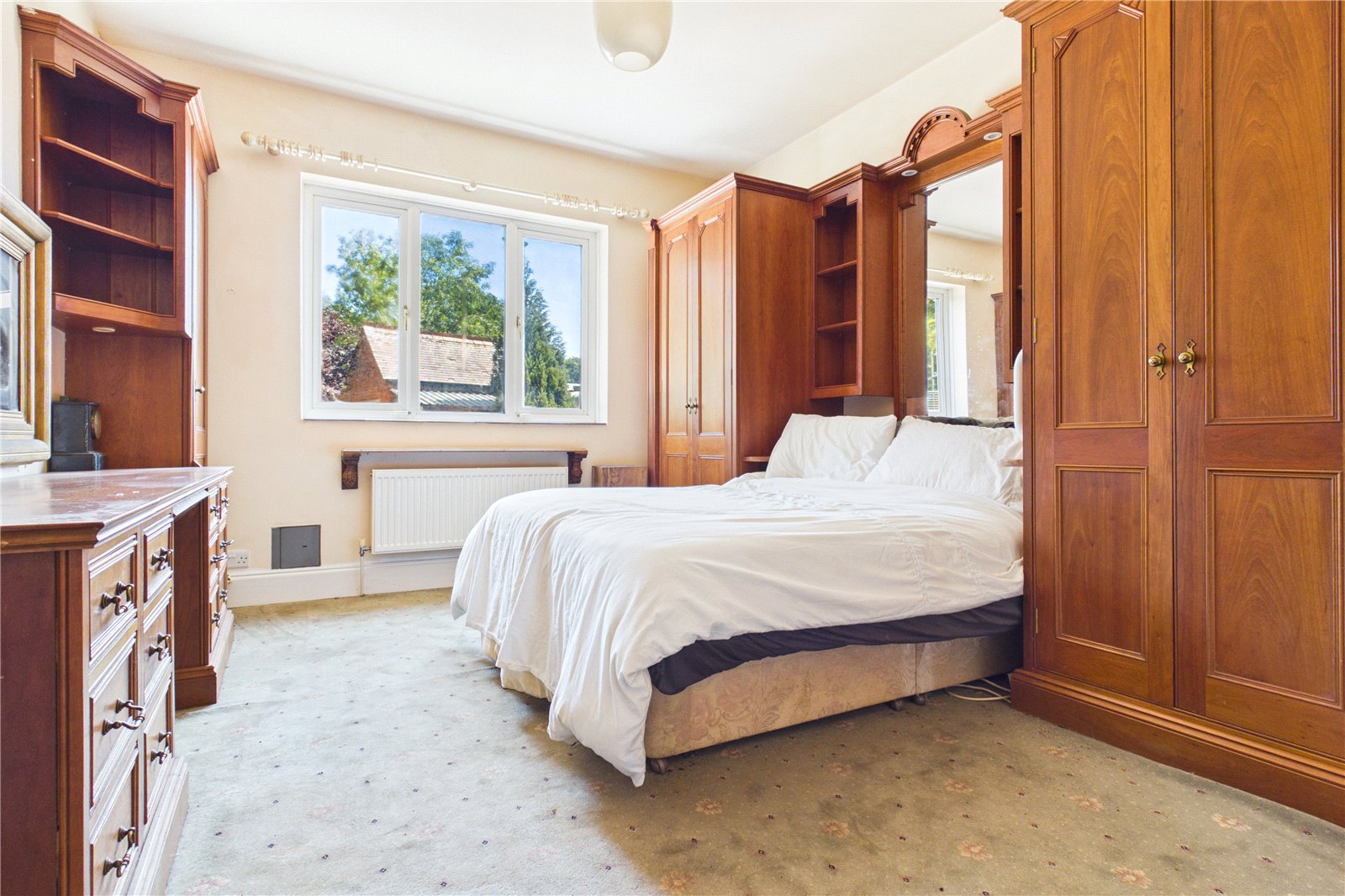 6 bedroom House for sale in Reading, Oxfordshire