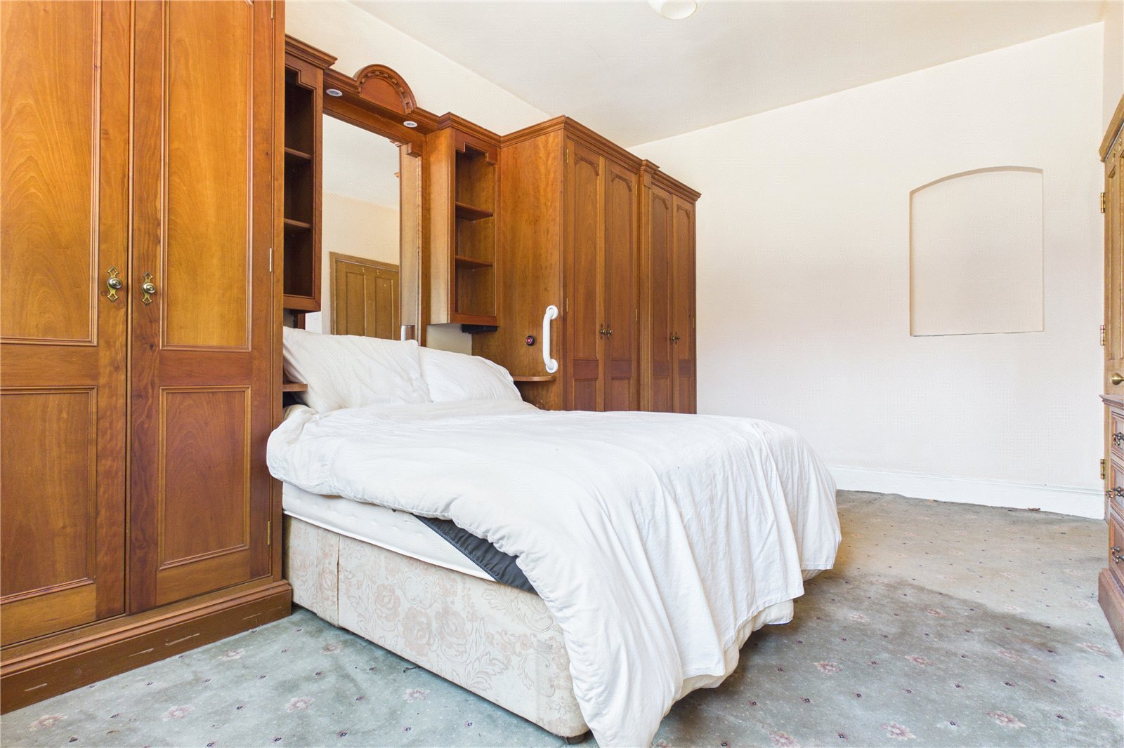 6 bedroom House for sale in Reading, Oxfordshire