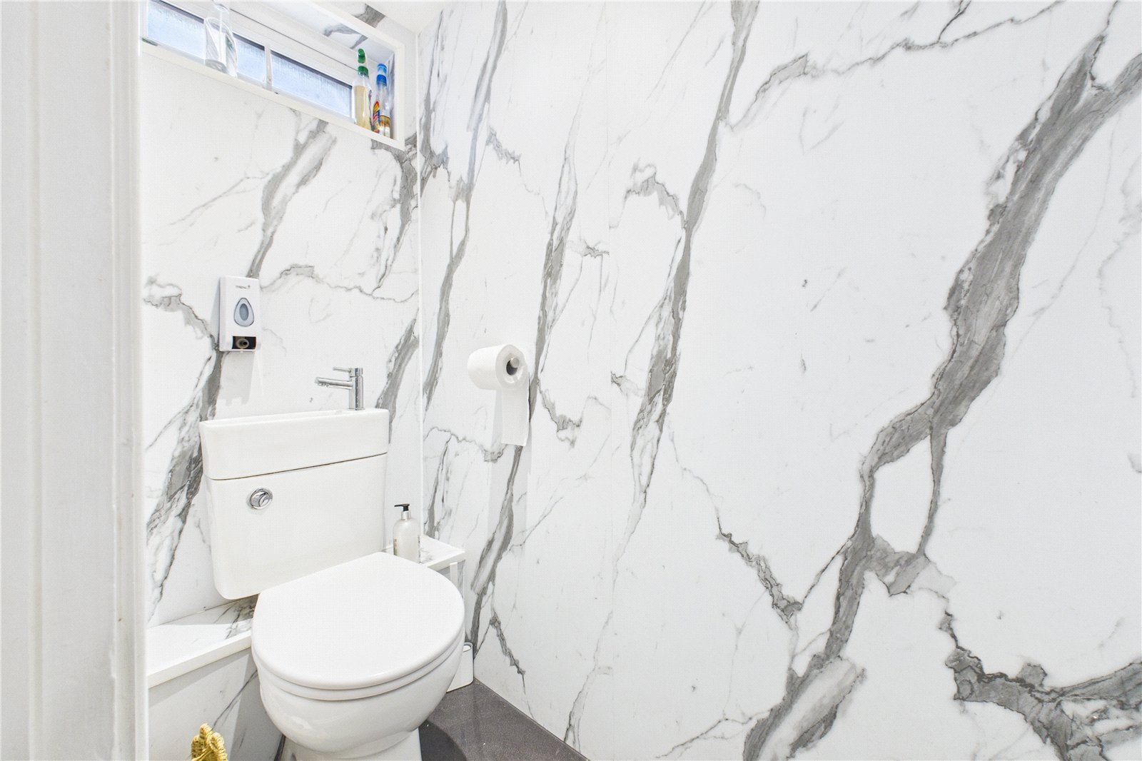 3 bedroom House for sale in Theale, Reading, Berkshire