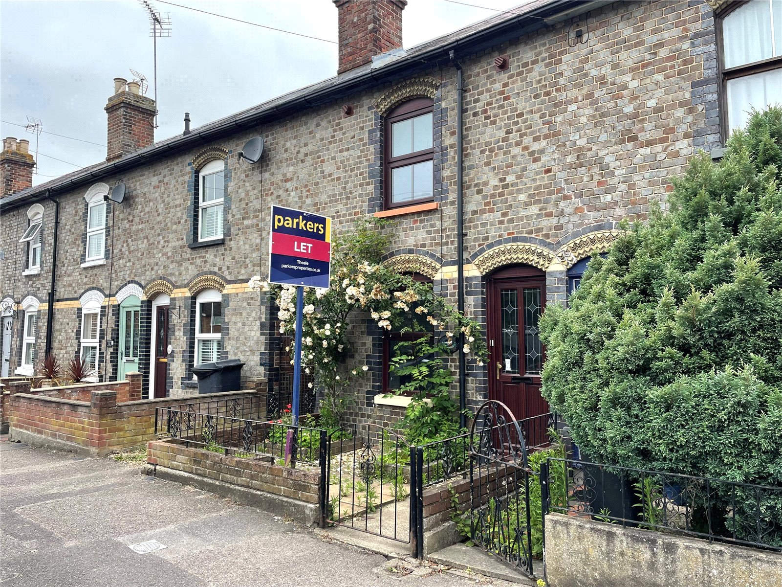 2 bedroom House for sale in Theale, Reading, Berkshire