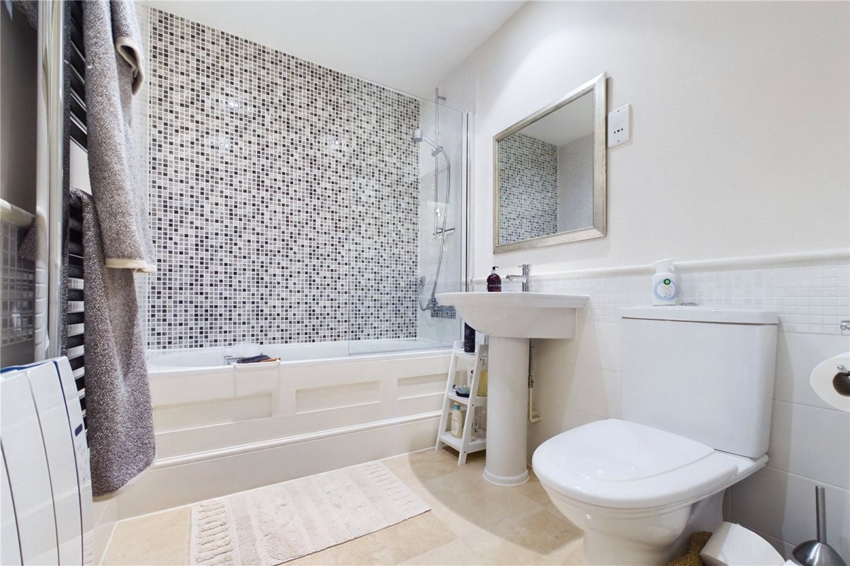 Upper Woolhampton, Reading