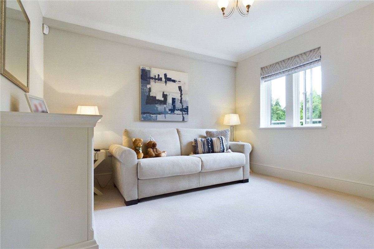 Upper Woolhampton, Reading