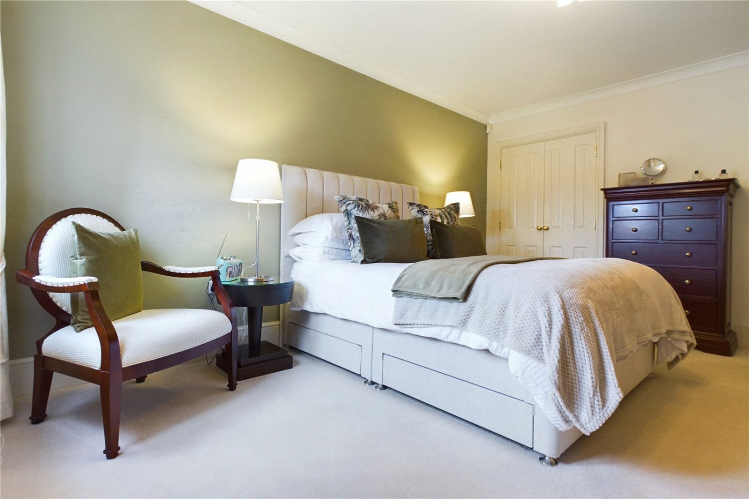 Upper Woolhampton, Reading