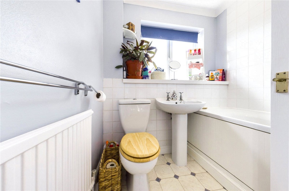 Theale, Reading, Berkshire