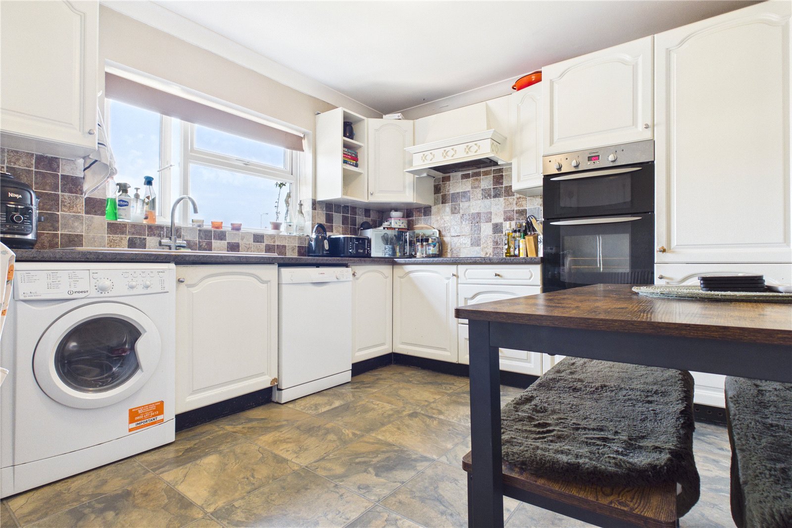 2 bedroom Flat for sale in Theale