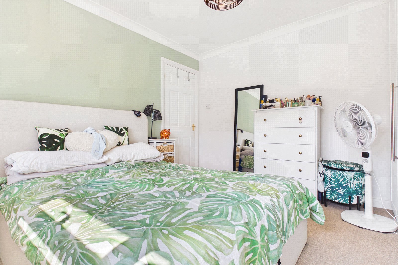 2 bedroom Flat for sale in Theale