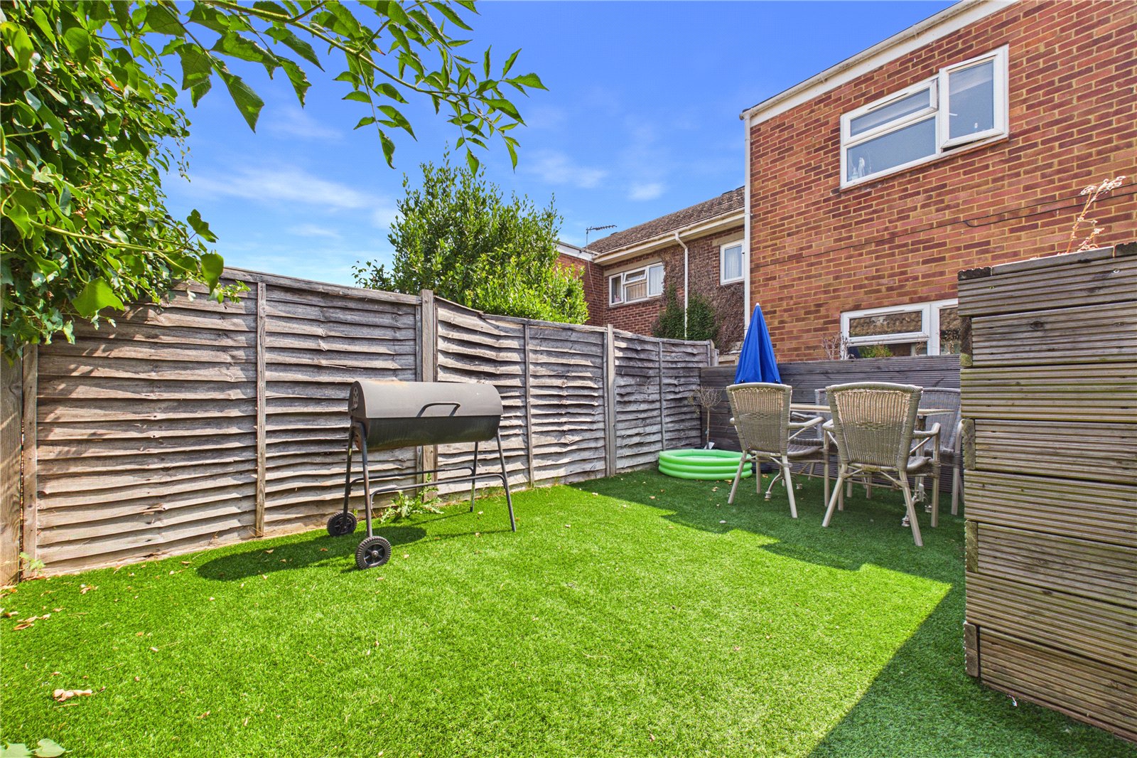 2 bedroom Flat for sale in Theale