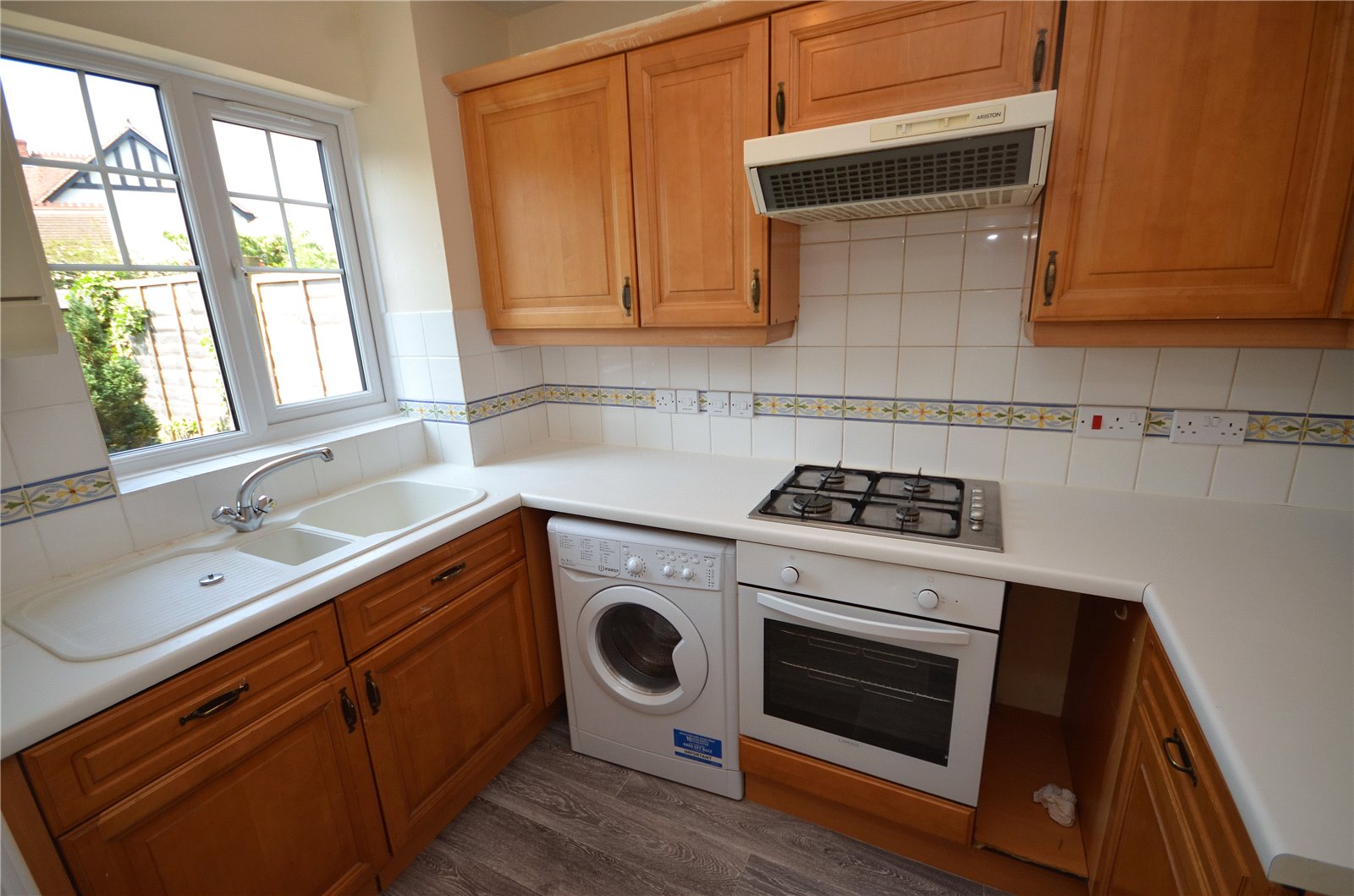 2 bedroom House to let in Theale, Reading