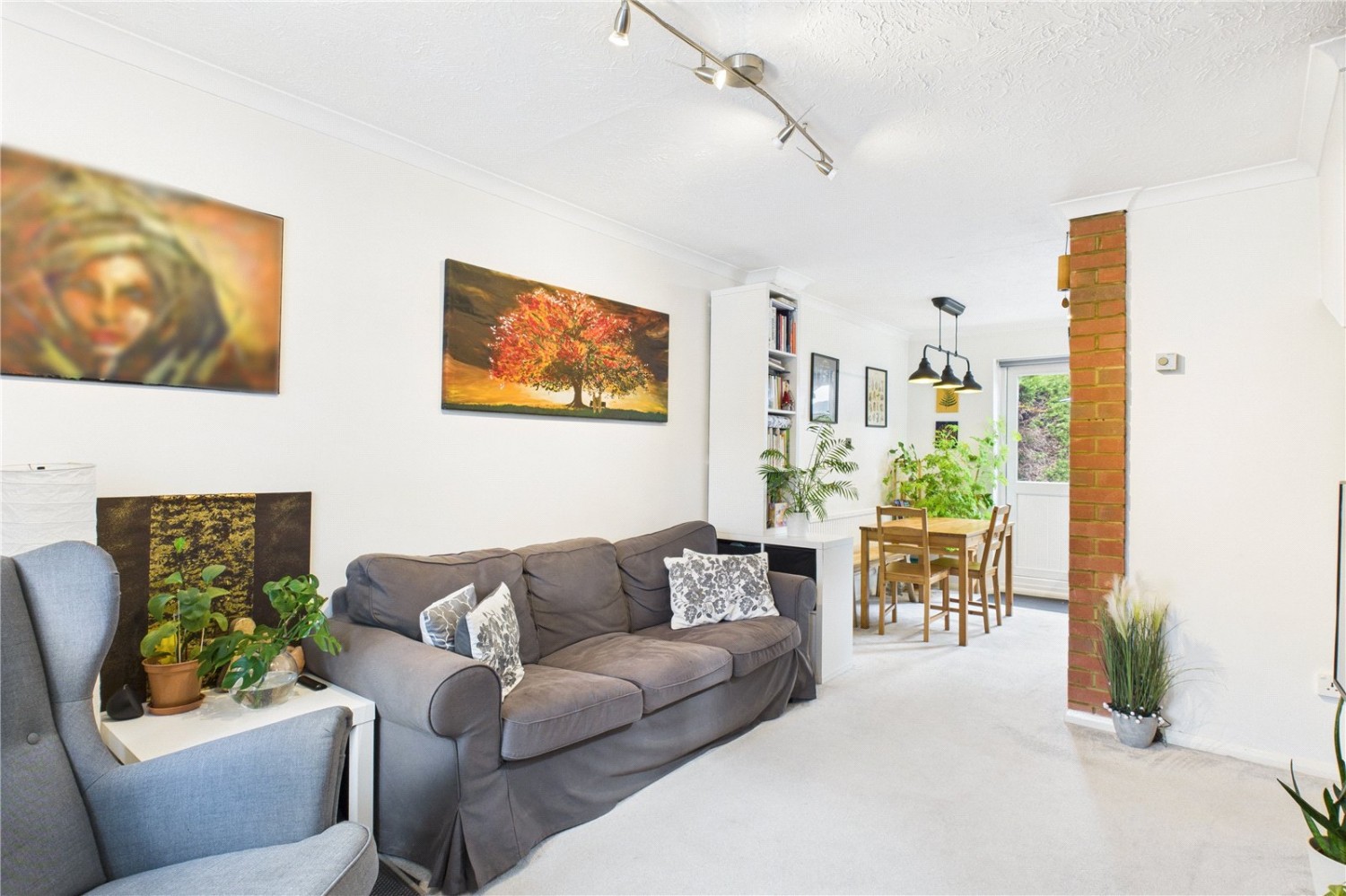 Theale, Reading, Berkshire