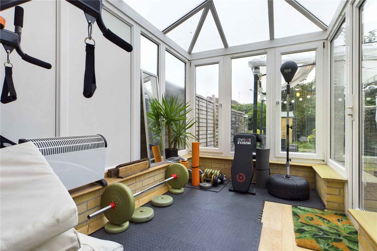 2 bedroom House to let in Theale, Reading, Berks