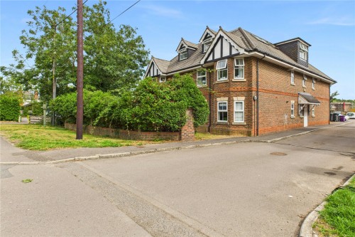 Theale, Reading, Berkshire