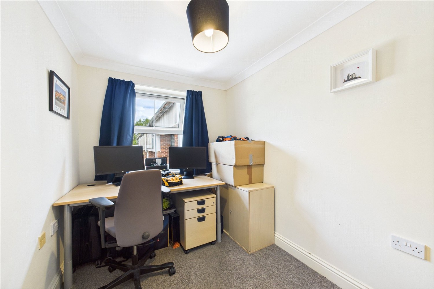 Theale, Reading, Berkshire