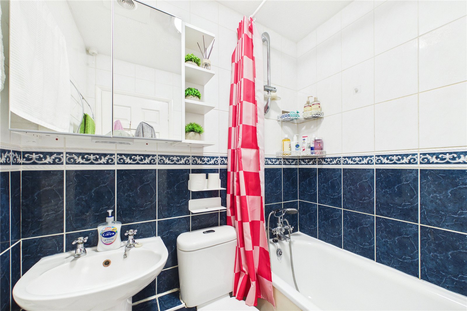 1 bedroom Flat to let in Calcot, Reading, Berkshire