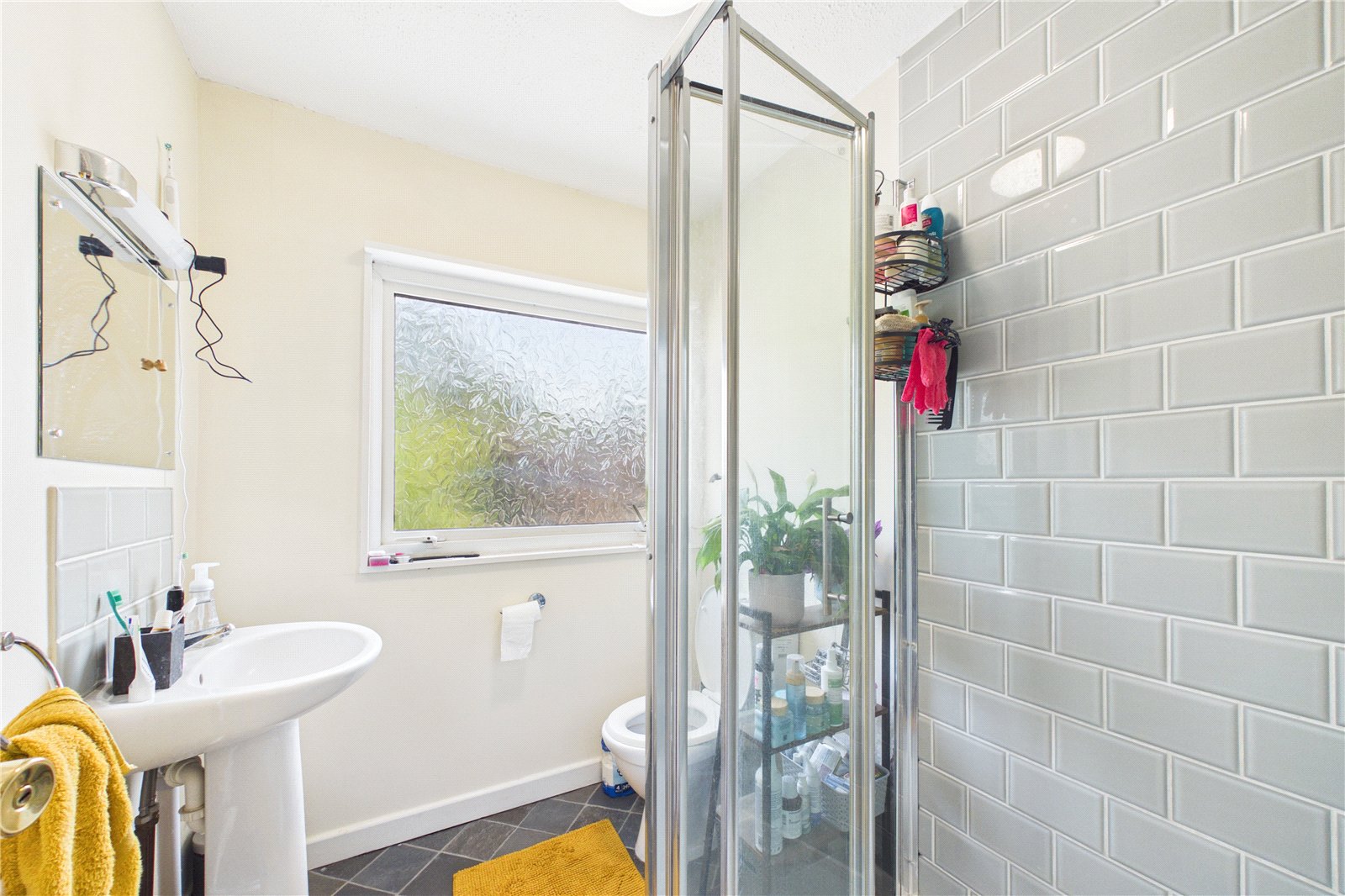 3 bedroom House to let in Theale, Reading, Berkshire