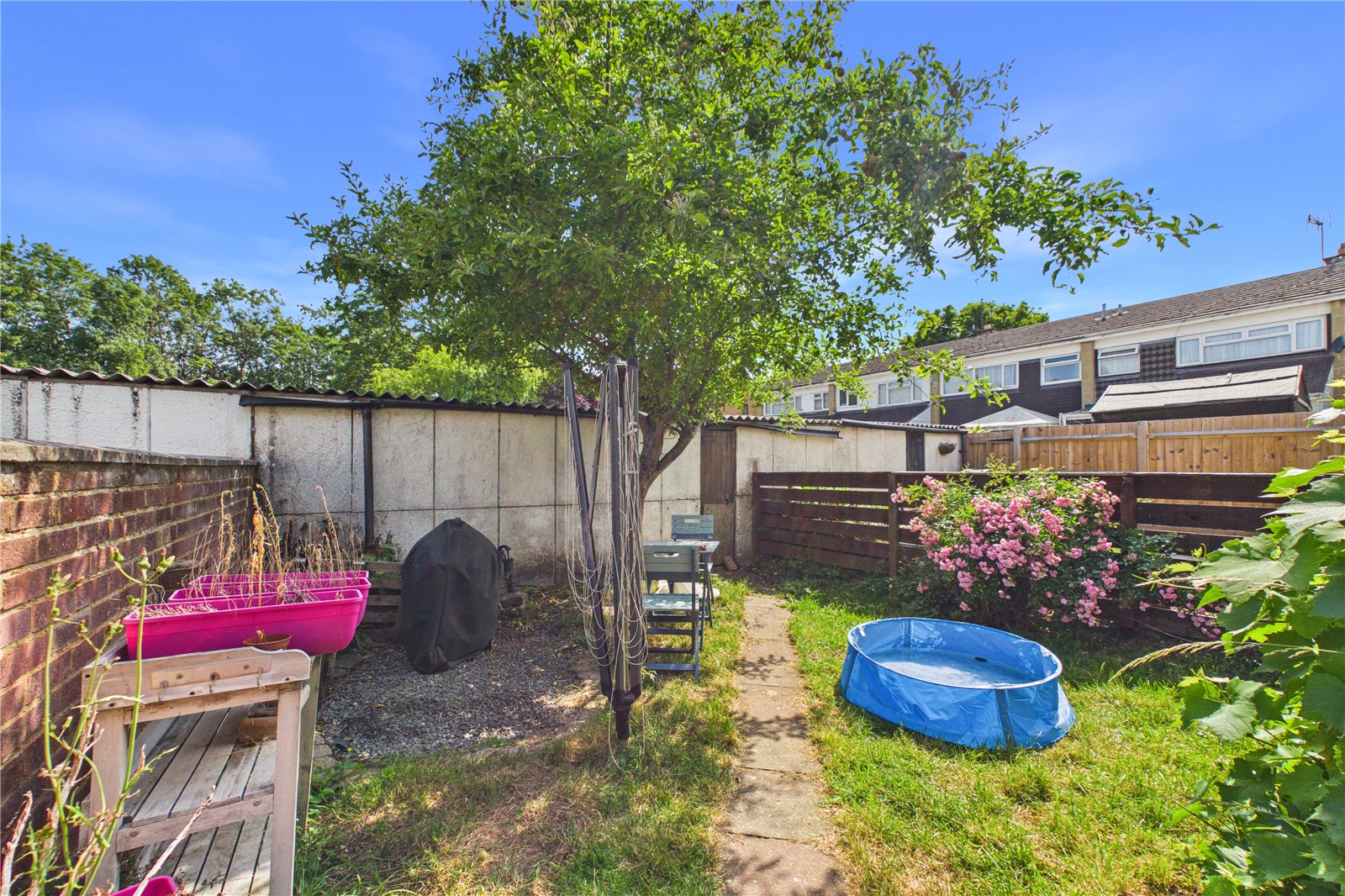 3 bedroom House to let in Theale, Reading, Berkshire