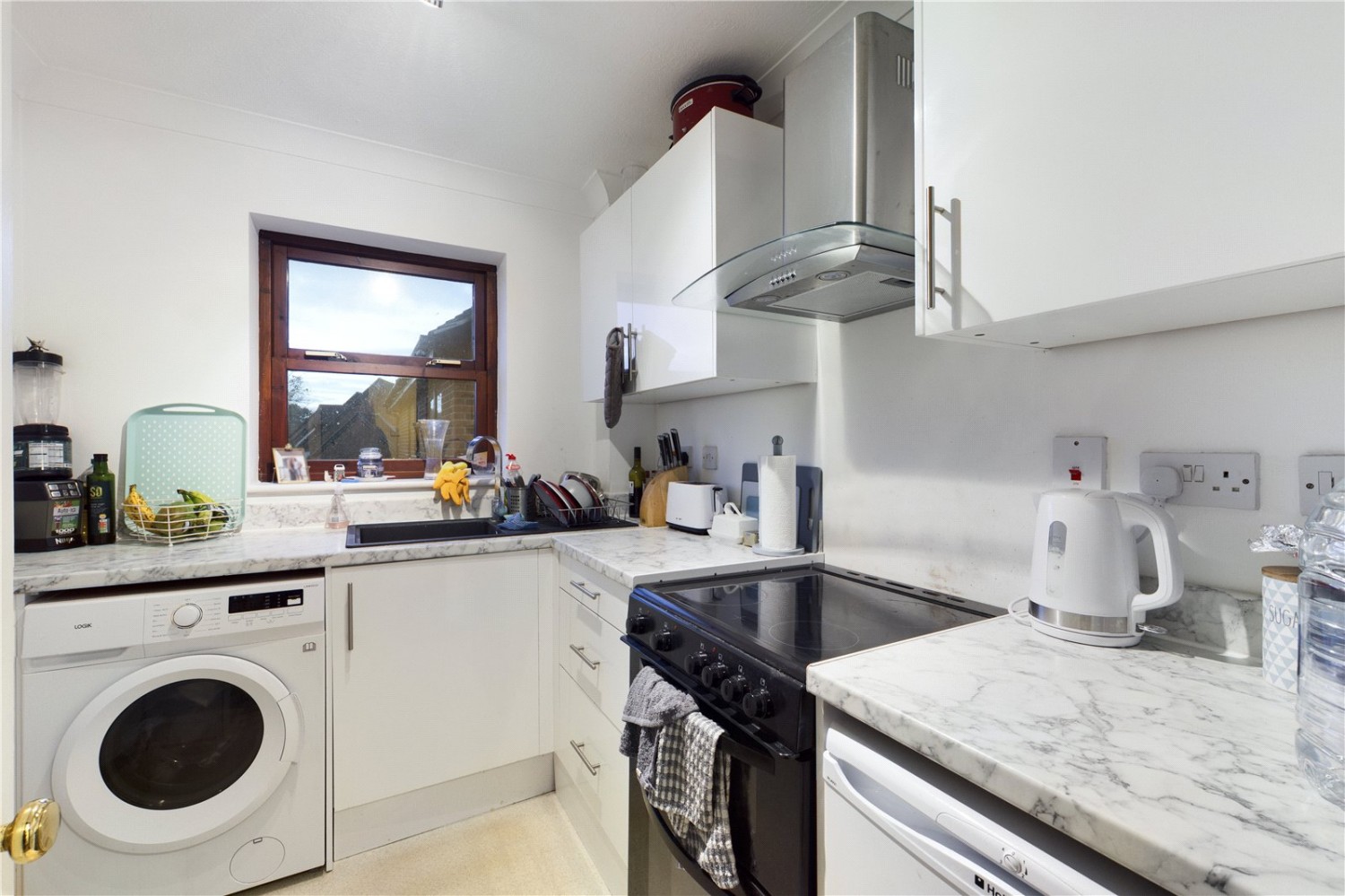 Stretton Close, Theale, Berkshire