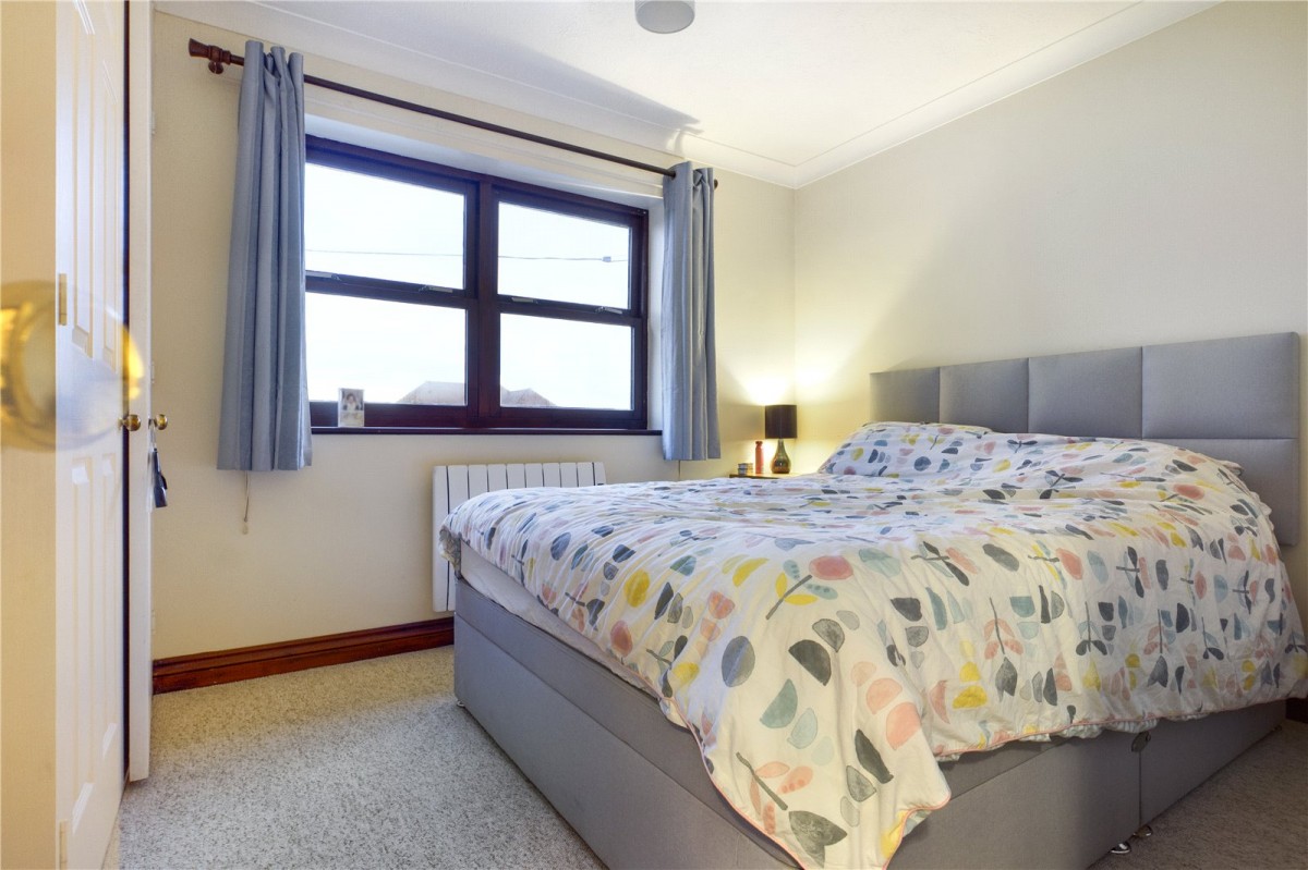 Stretton Close, Theale, Berkshire