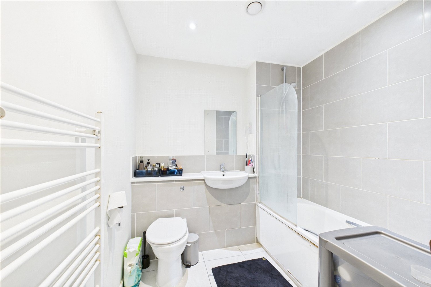 James Butcher Drive, Theale, Reading
