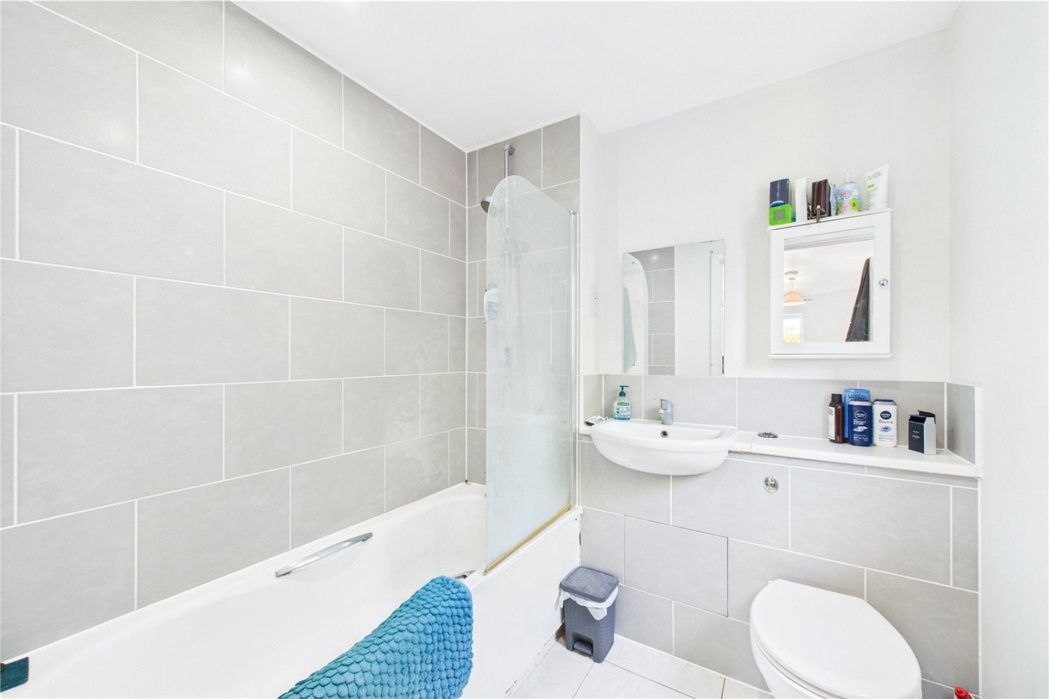 James Butcher Drive, Theale, Reading