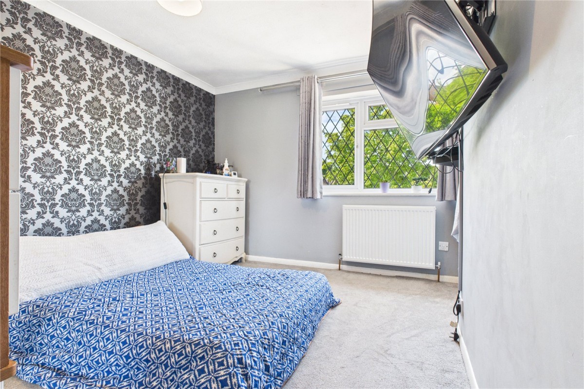 Upper Basildon, Reading