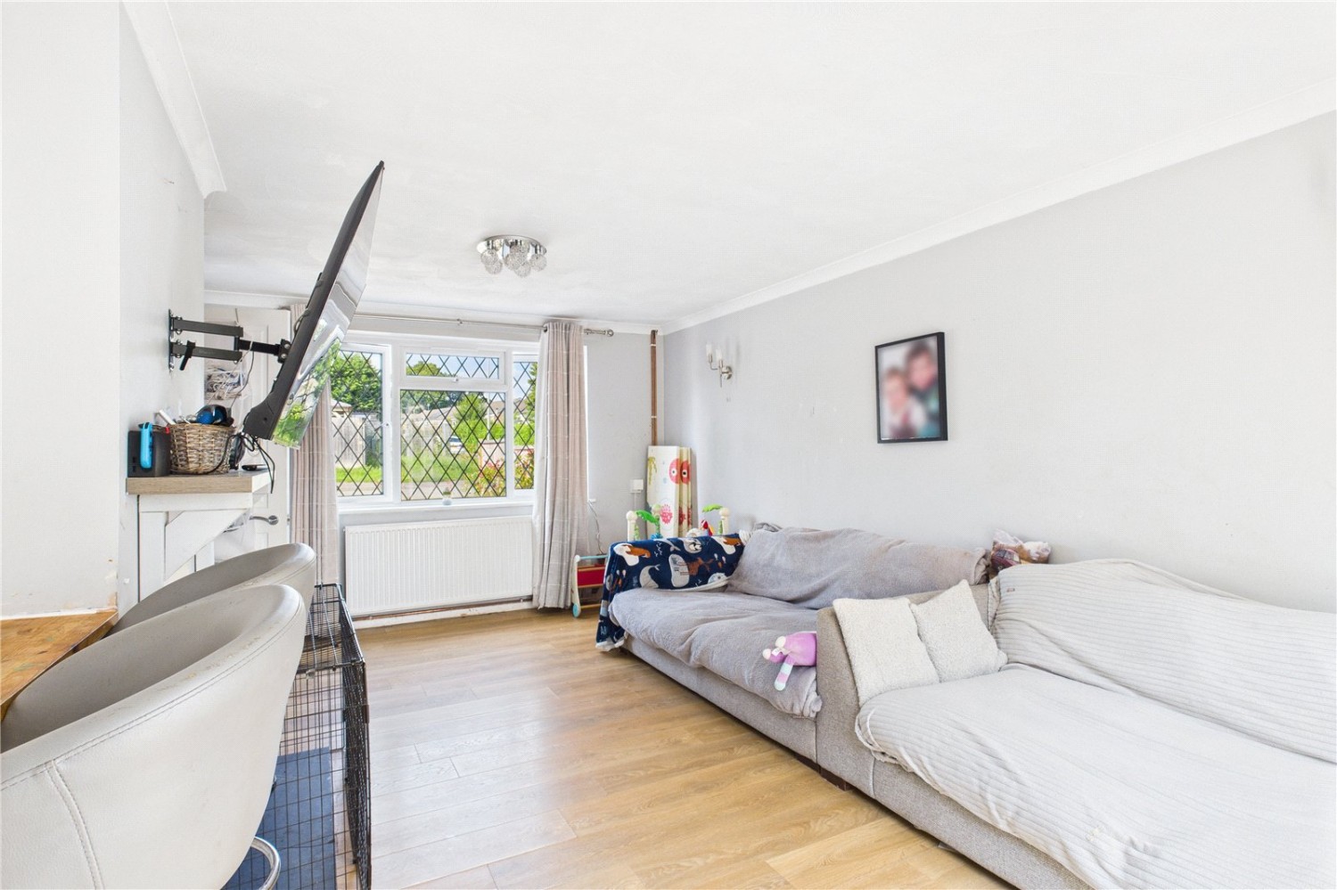 Upper Basildon, Reading